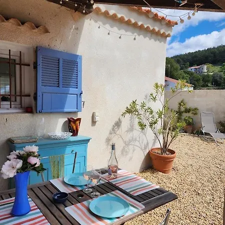 La Petite Maison, Et Colline *